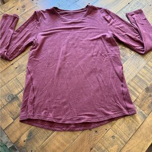 Lululemon Athletica Maroon Long Sleeve Top cropped arm